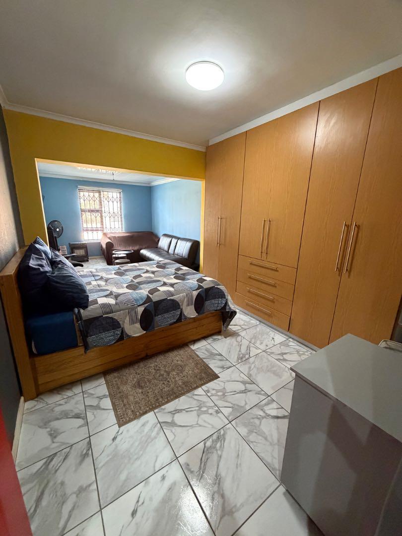 5 Bedroom Property for Sale in Elim Western Cape